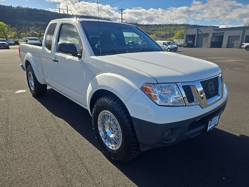 2017 Nissan Frontier 2.5 S King Cab 4X2 AT's photo