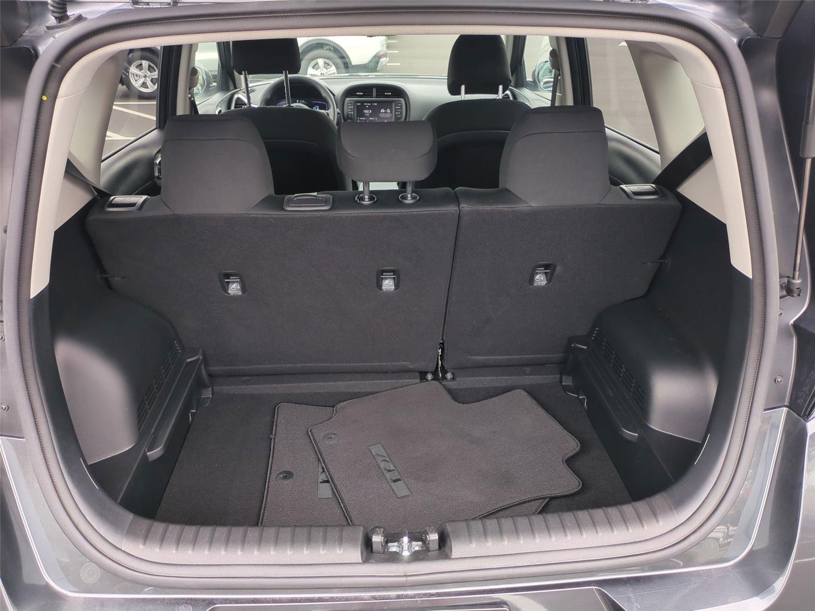 Used 2025 Gravity Gray Kia LX image 42