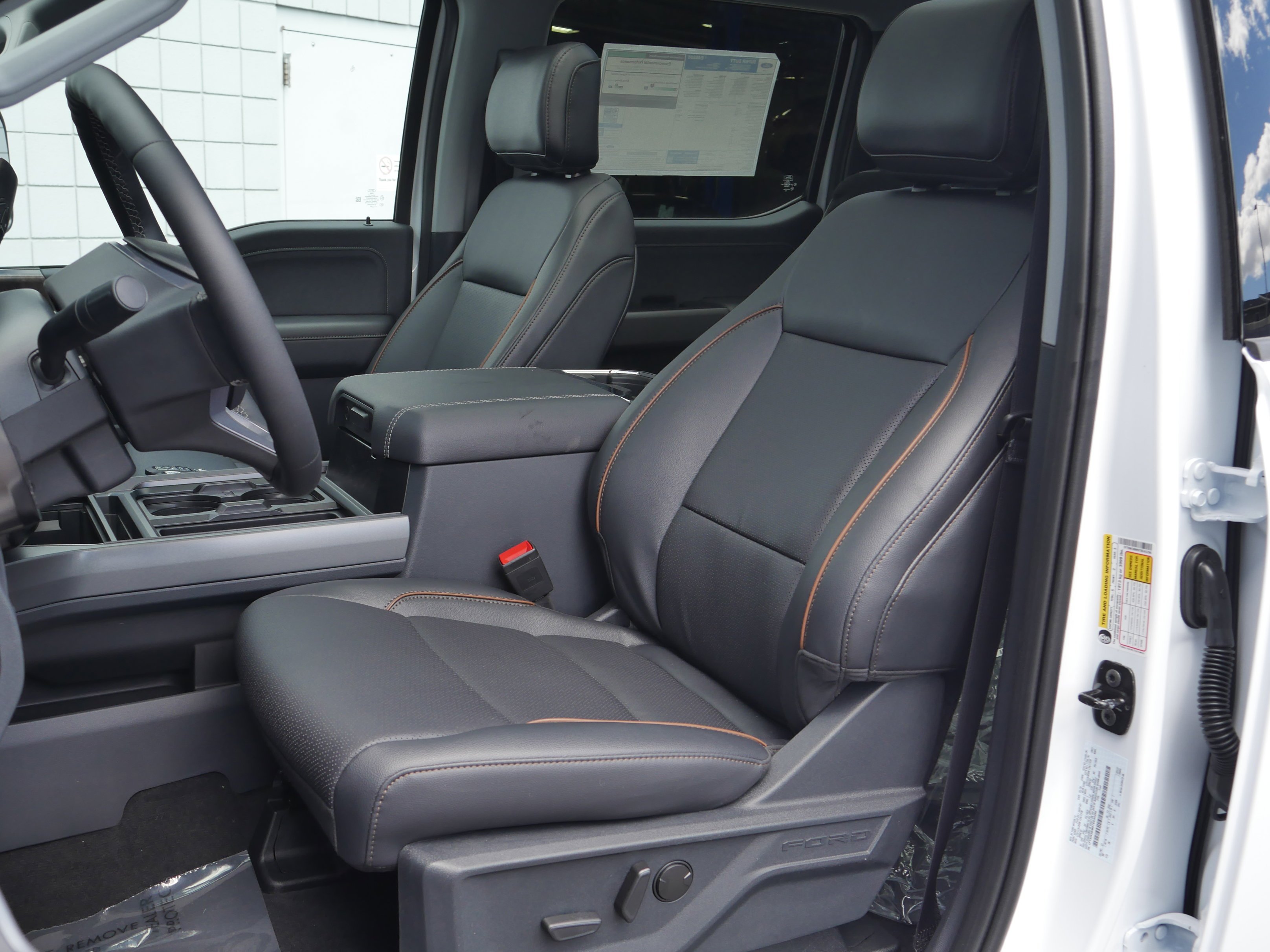 New 2026 Oxford White Ford F-350® Lariat® image 39