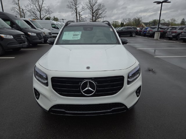 New 2026 Polar White Mercedes-Benz GLB250 image 8