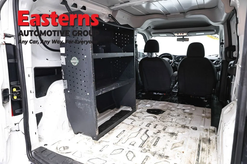 Used 2022 White Ram Base image 22