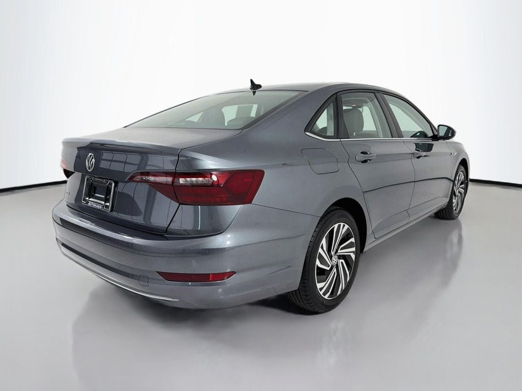 Used 2021 Platinum Gray Metallic Volkswagen SEL Automatic image 7