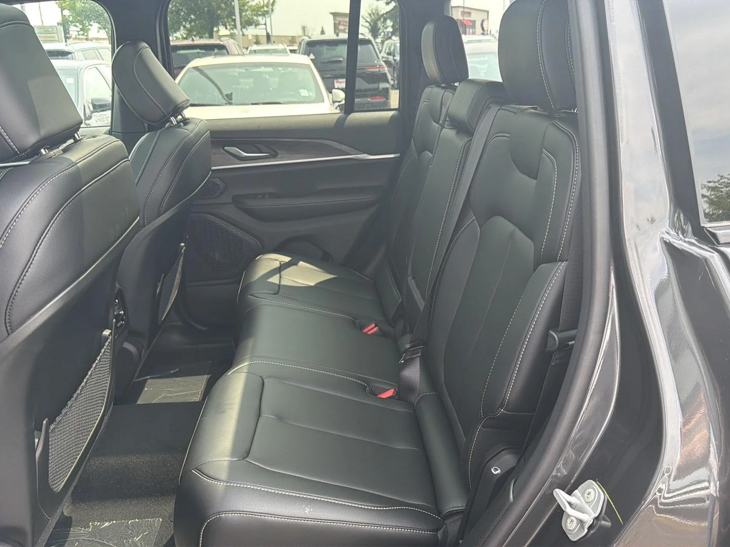 New 2026 Baltic Gray Metallic Clearcoat Jeep Limited image 20