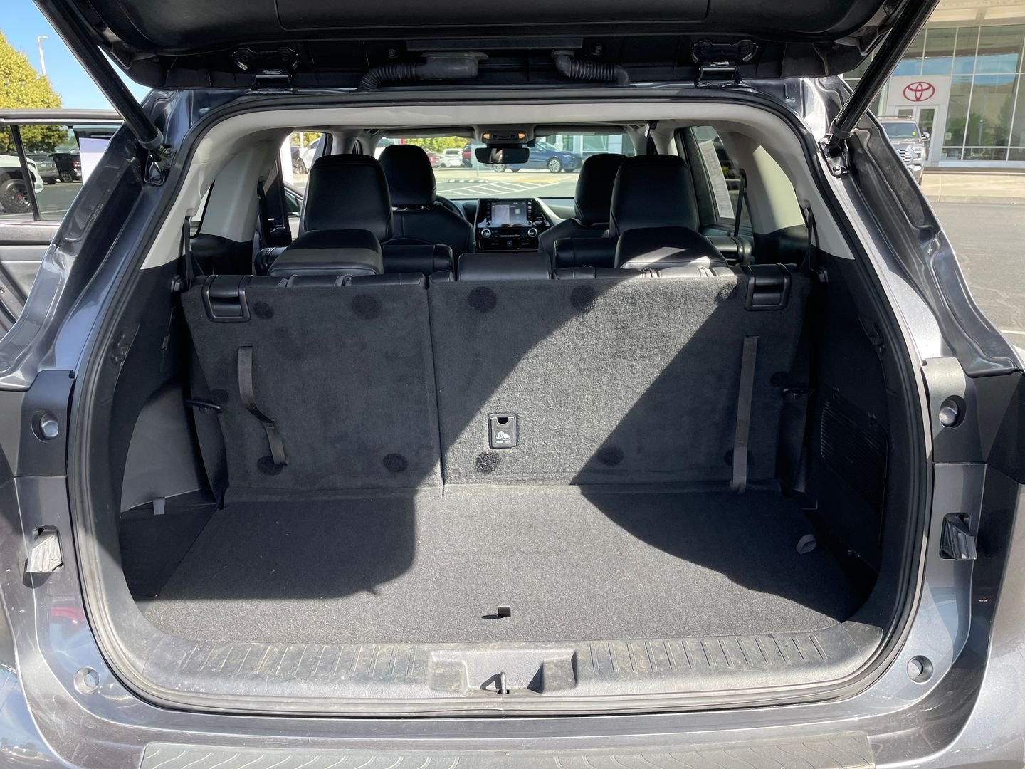 Used 2021 Gray Toyota XLE image 16