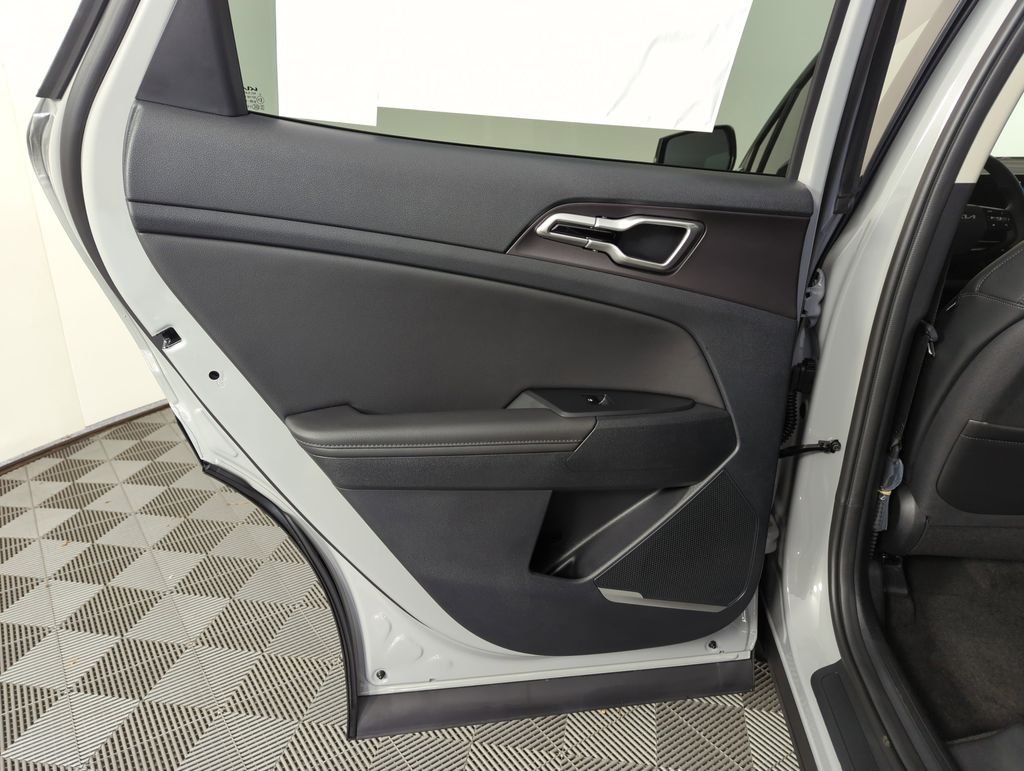 New 2026 Wolf Gray Kia EX image 27