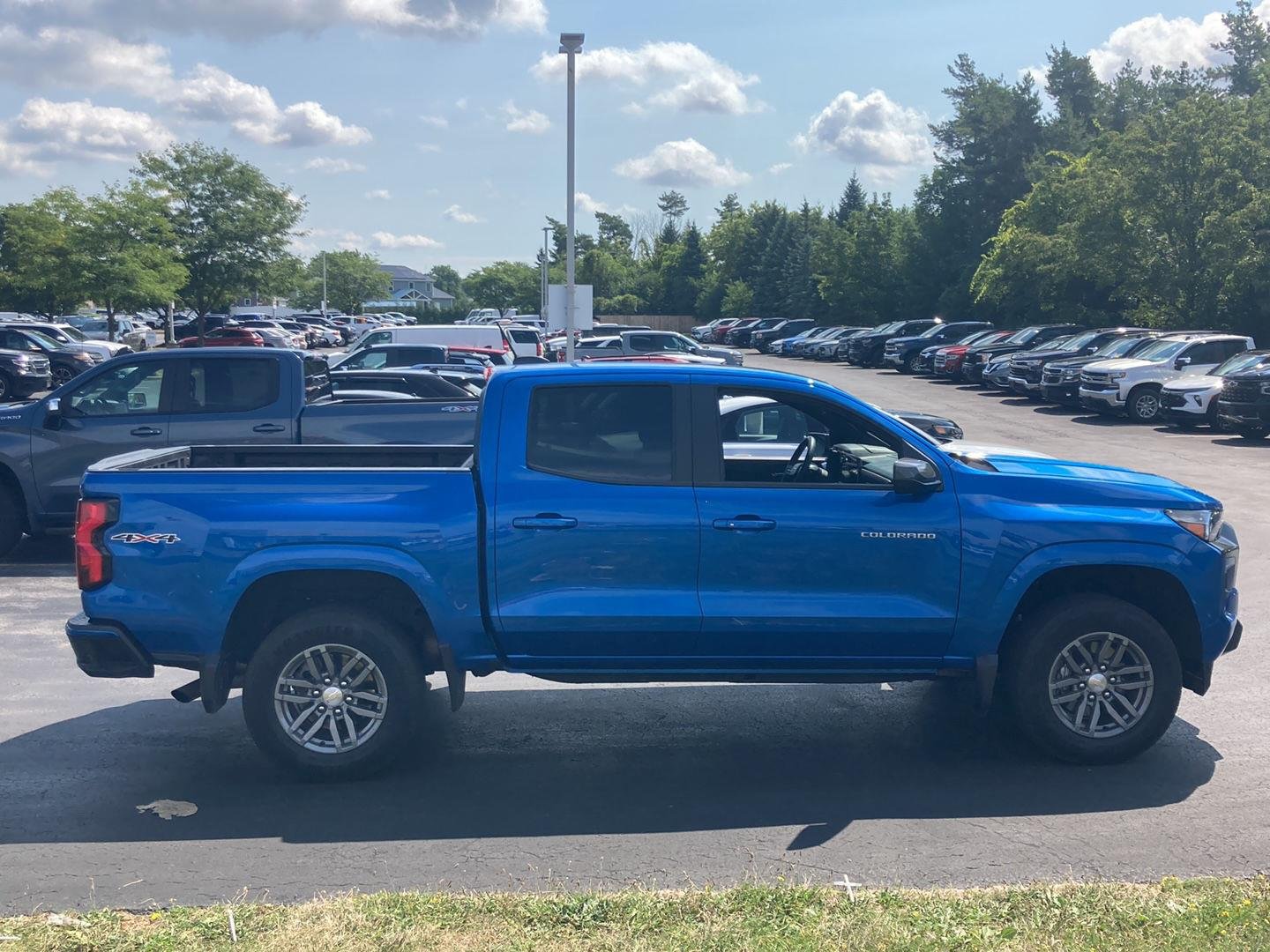 Used 2023 Glacier Blue Metallic Chevrolet 4WD LT image 8