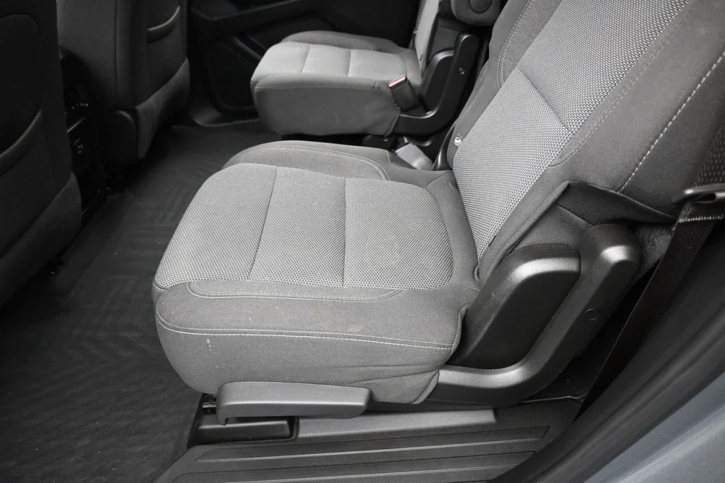 Used 2023 Sterling Gray Metallic Chevrolet LT image 31
