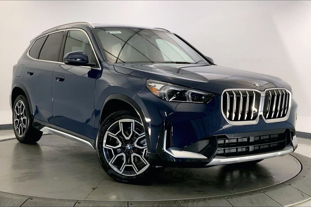 New 2027 Night Dusk Blue Metallic BMW xDrive28i image 11