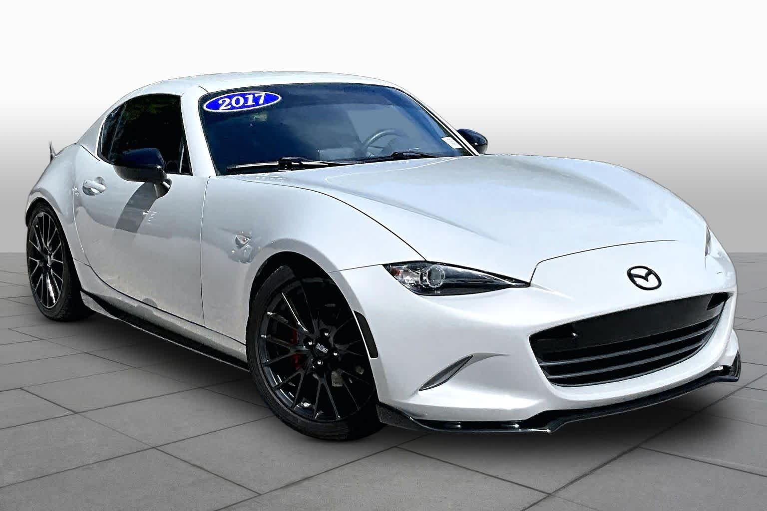 Used 2017 Ceramic Metallic Mazda Club image 3