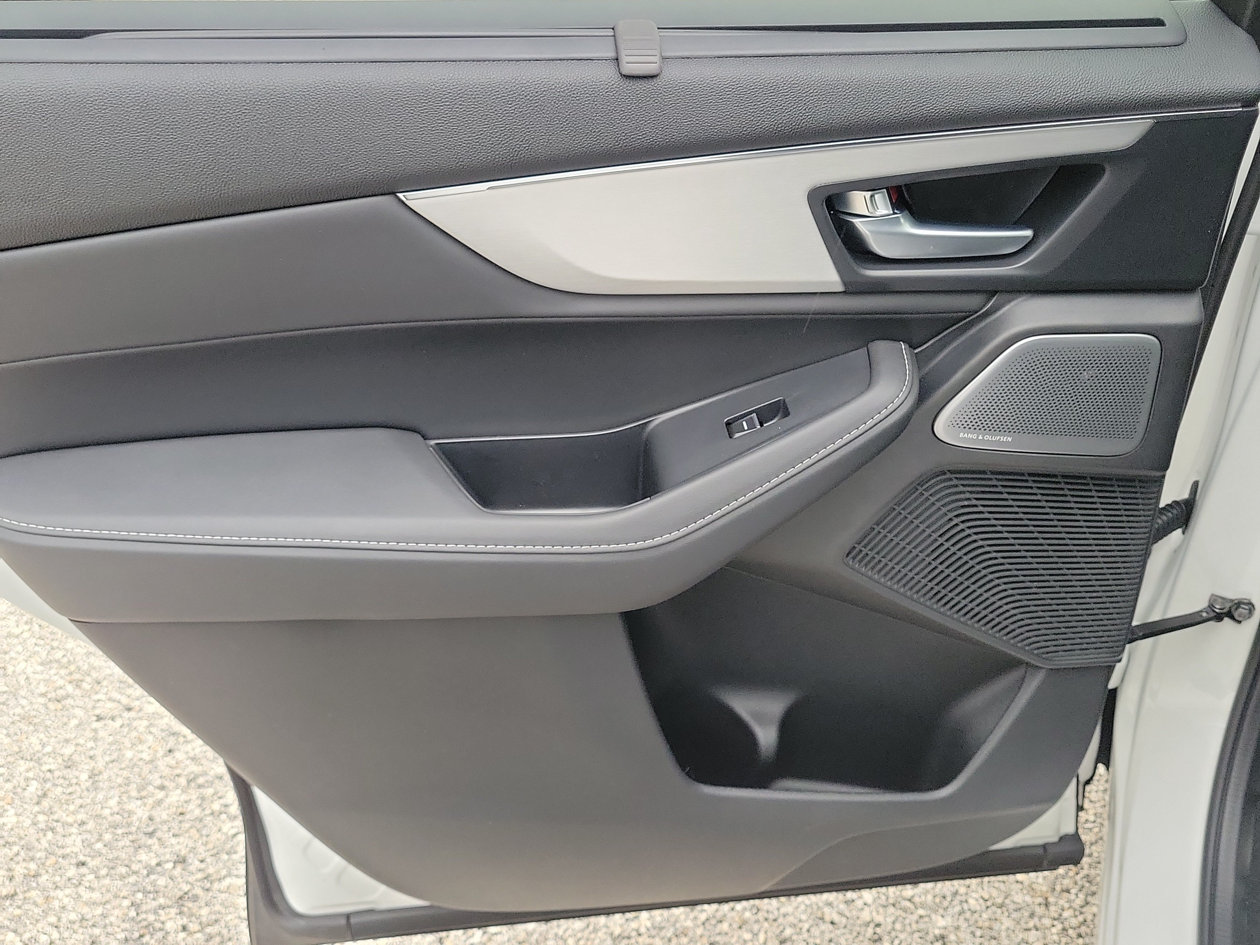 New 2026 Platinum White Pearl Acura w/Technology Package image 9