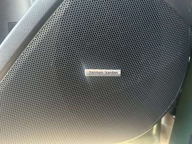 Used 2022 Green Subaru Limited image 19