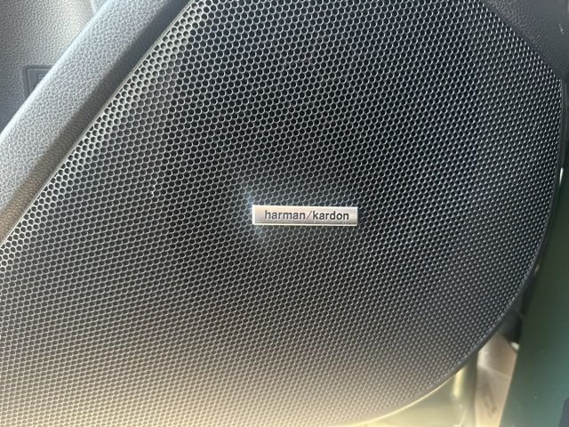 Used 2022 Green Subaru Limited image 19