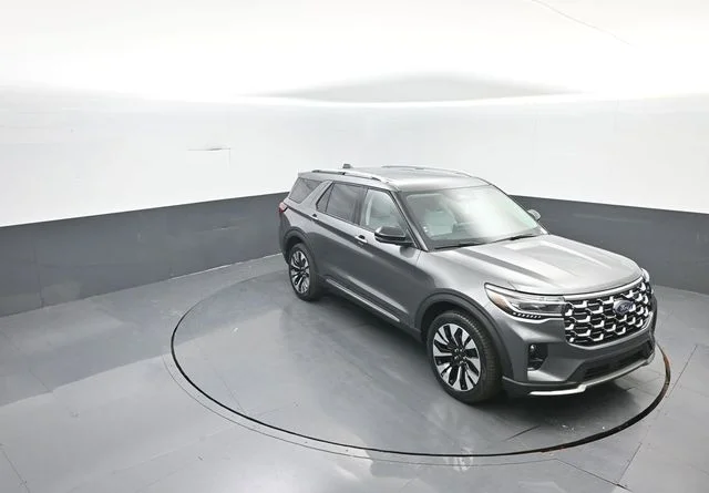 New 2026 Gray Ford Platinum image 21