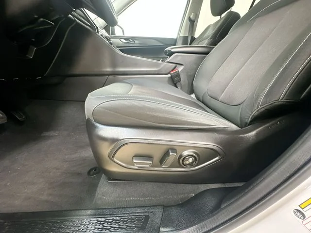 Used 2024 White Jeep Laredo X image 15