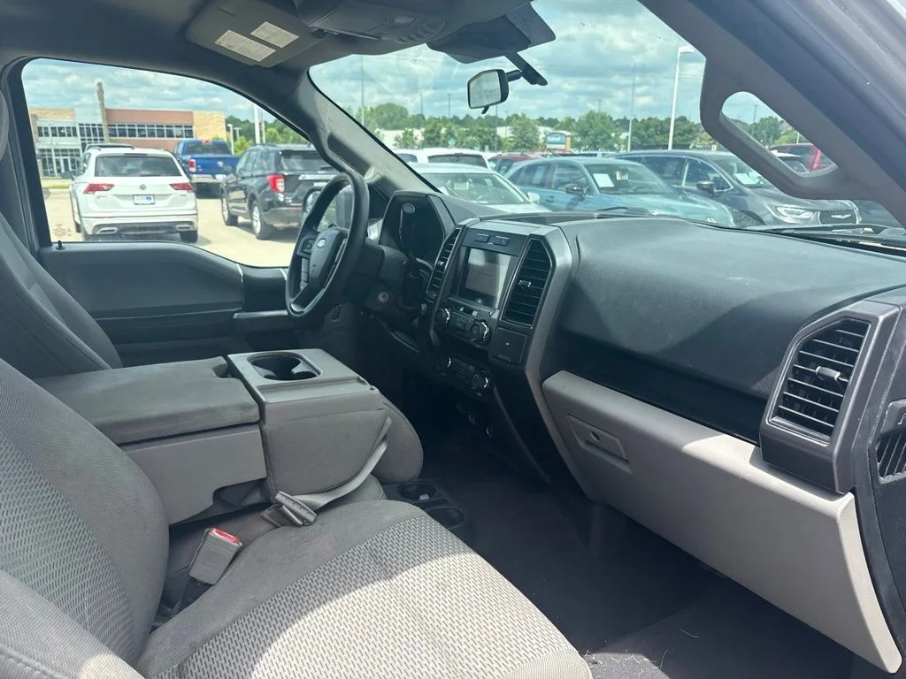 Used 2019 Silver Ford XLT image 21
