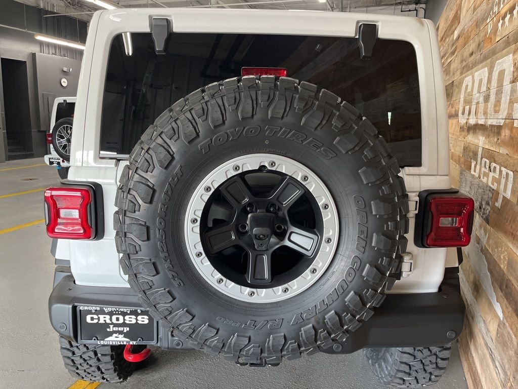 New 2026 Bright White Clear-Coat Exterior Paint Jeep Rubicon X image 25