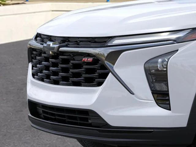 New 2026 Summit White Chevrolet 2RS image 13