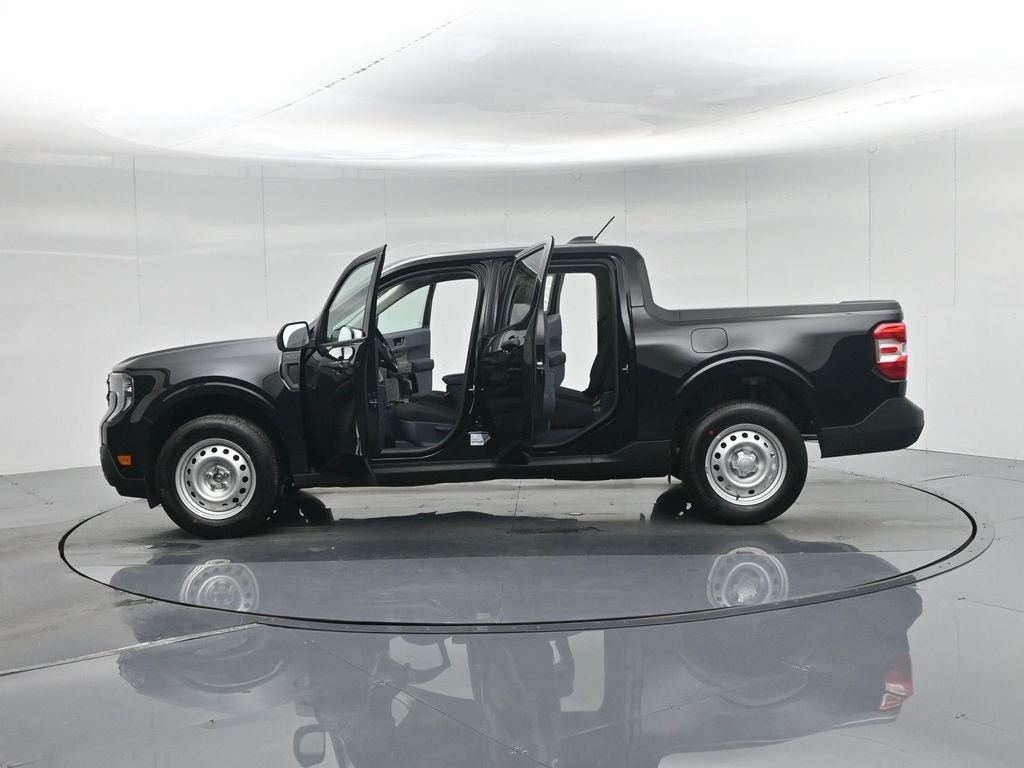 New 2026 Shadow Black Ford XL image 3