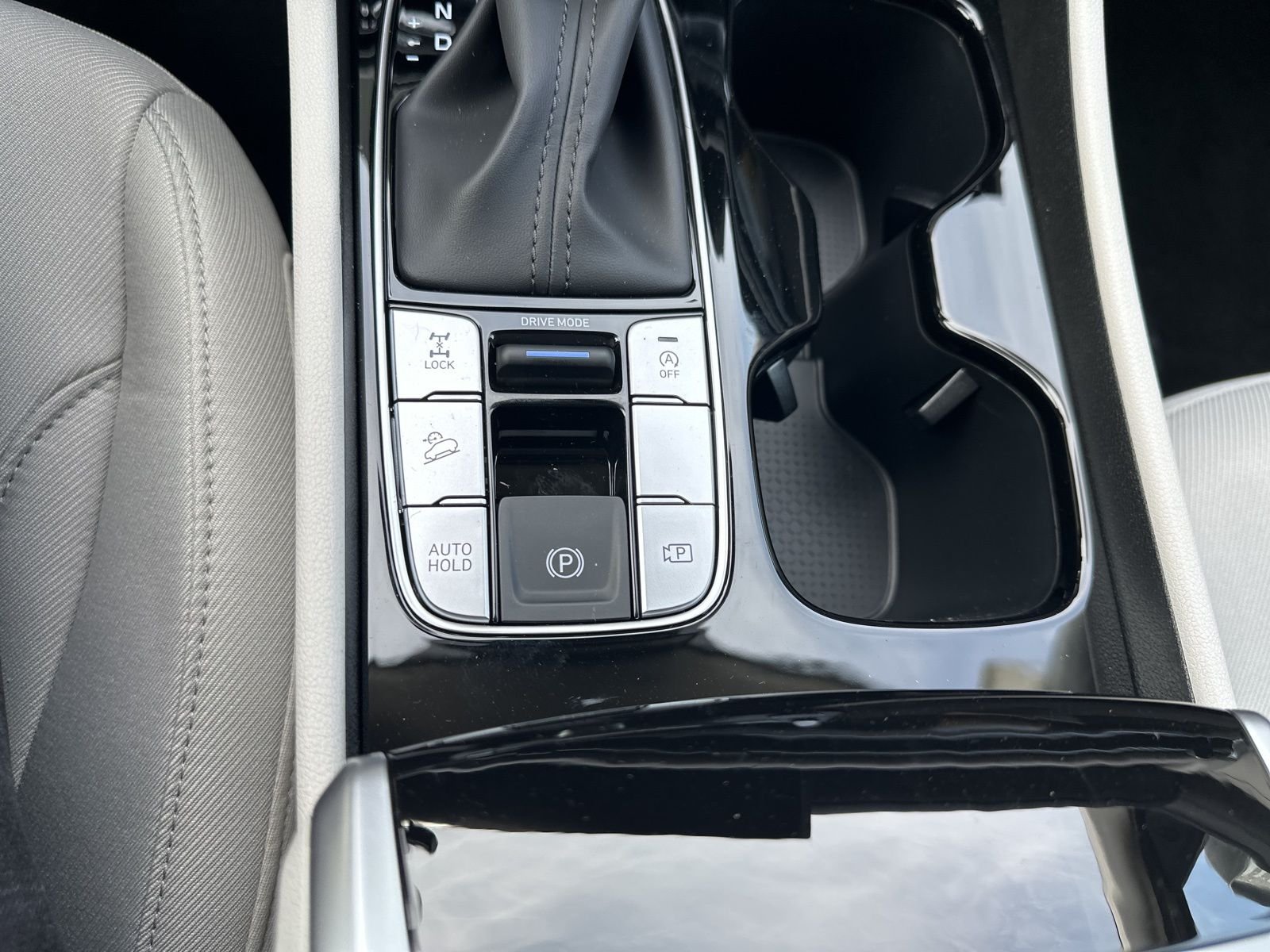 New 2026 Gray Hyundai SEL AWD image 62