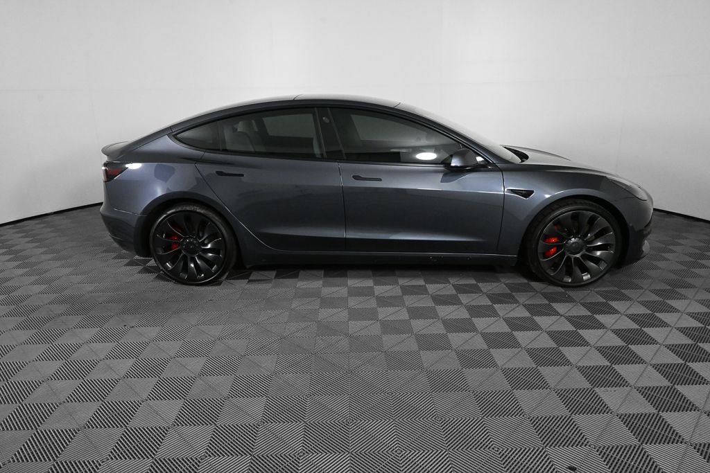 Used 2022  Tesla Performance image 21