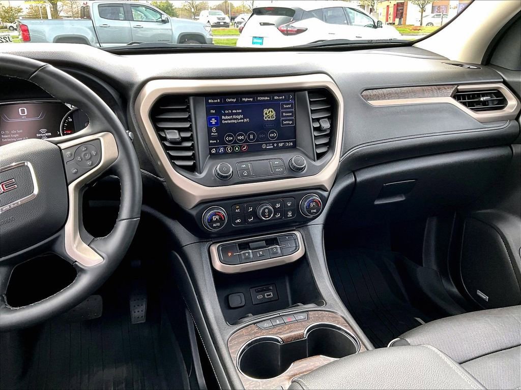 Used 2023 White Frost Tricoat GMC Denali image 18