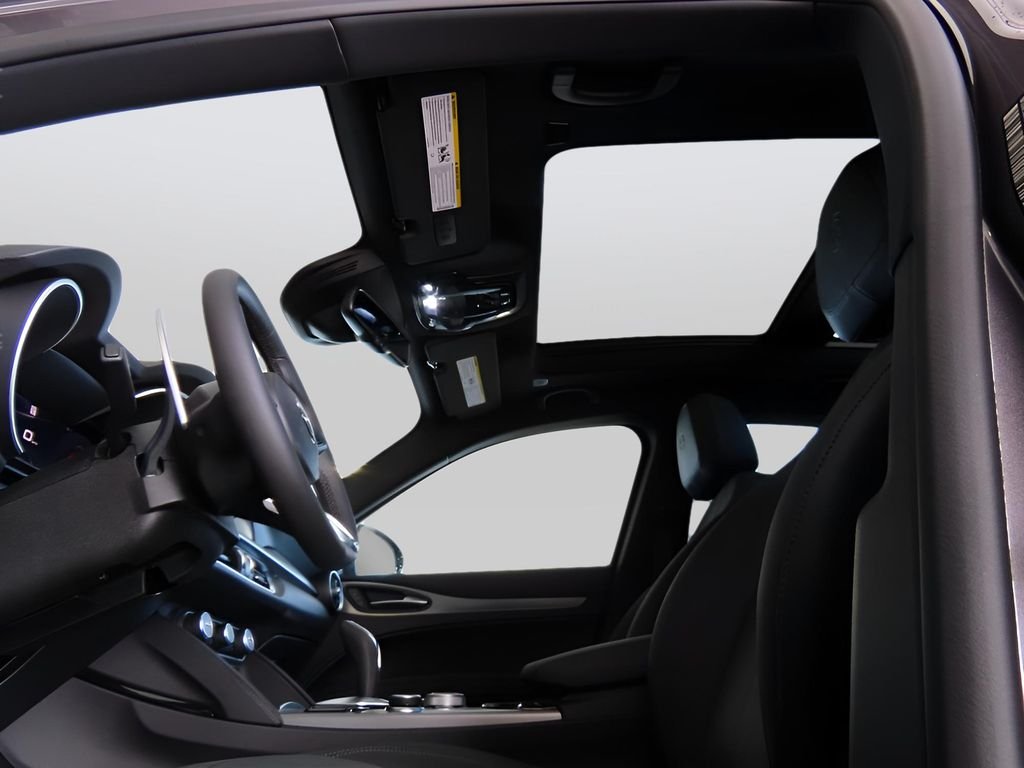 2025 Alfa Romeo Stelvio Base - Photo 39