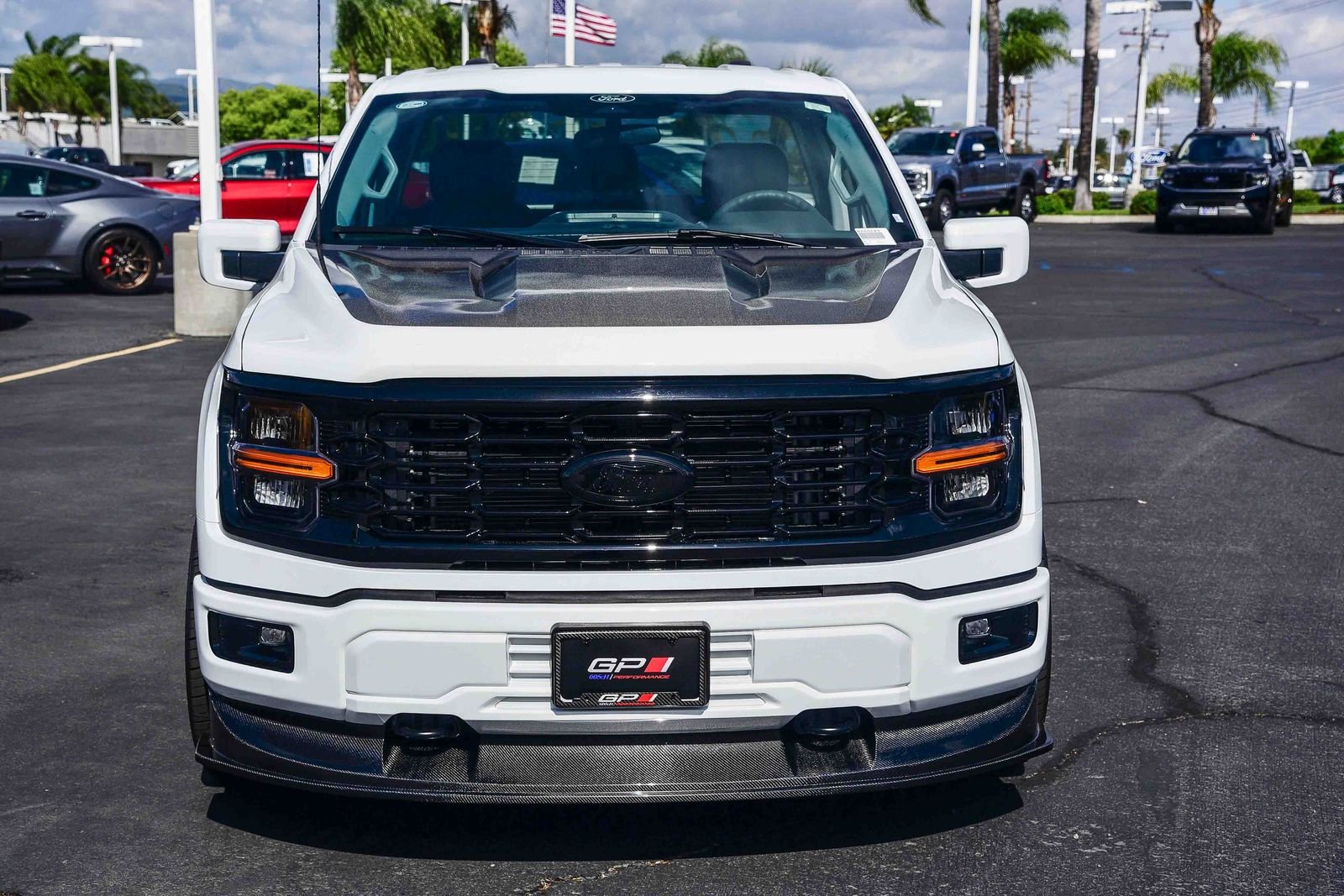 New 2026 Oxford White Ford XL image 2