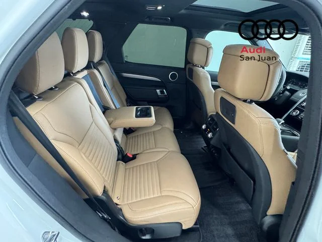 Used 2024 White Land Rover Dynamic SE image 27