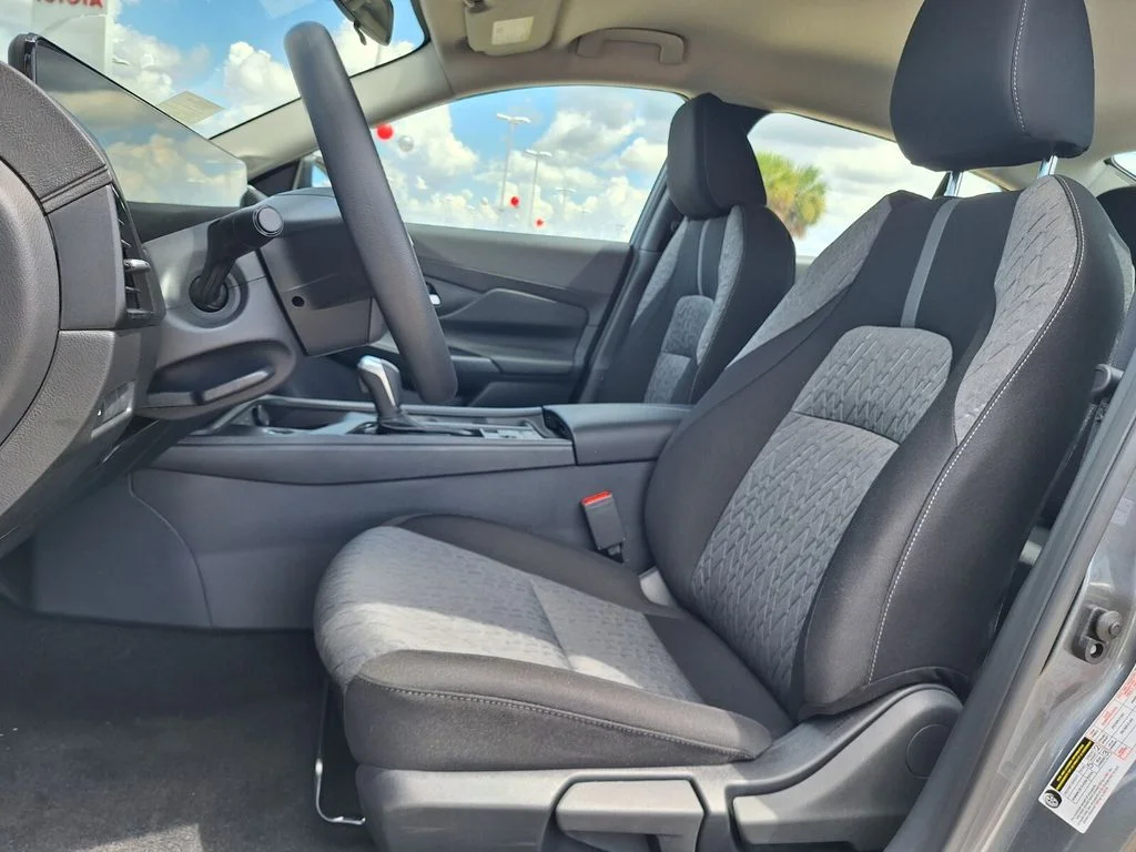 Used 2027 Gray Nissan SV image 20
