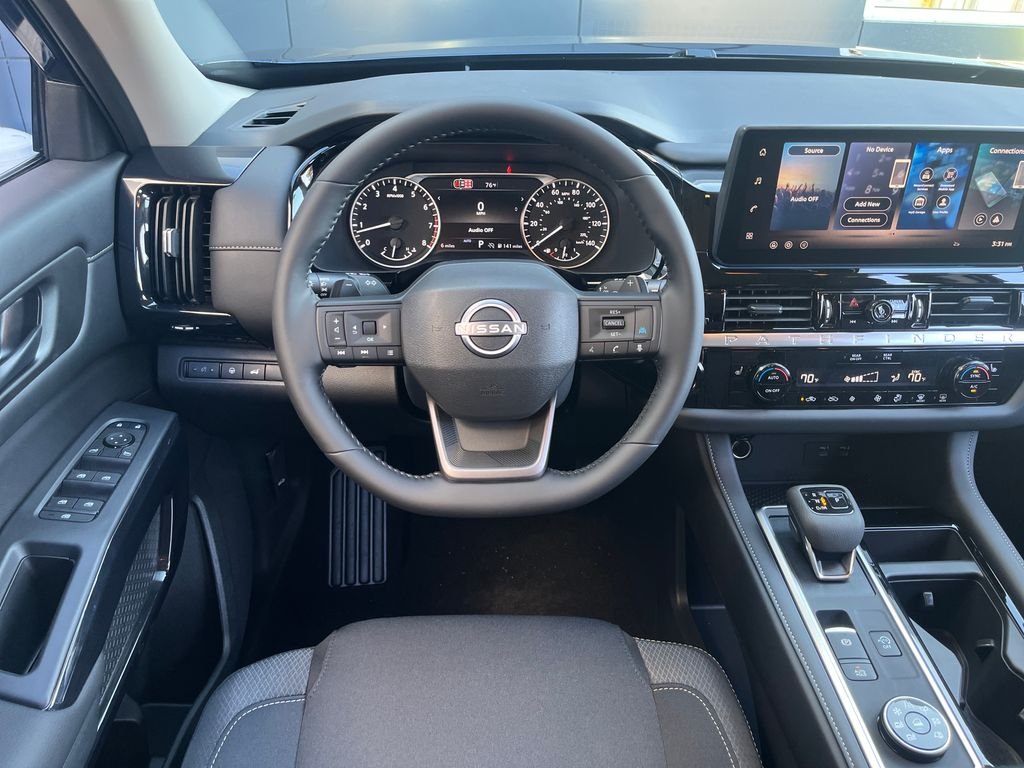 2026 Nissan Pathfinder SV - Photo 14
