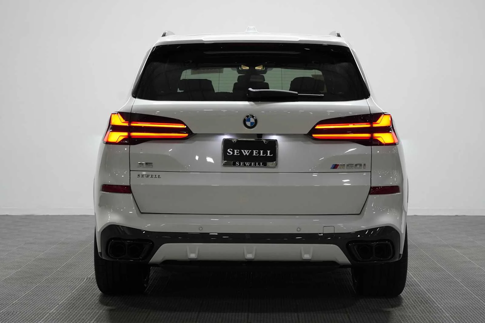 New 2026 Mineral White Metallic BMW M60i image 3
