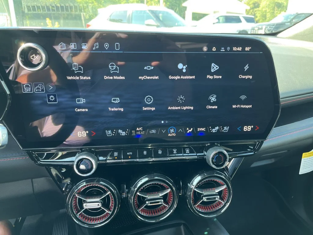 2026 Chevrolet Blazer EV RS - Photo 19