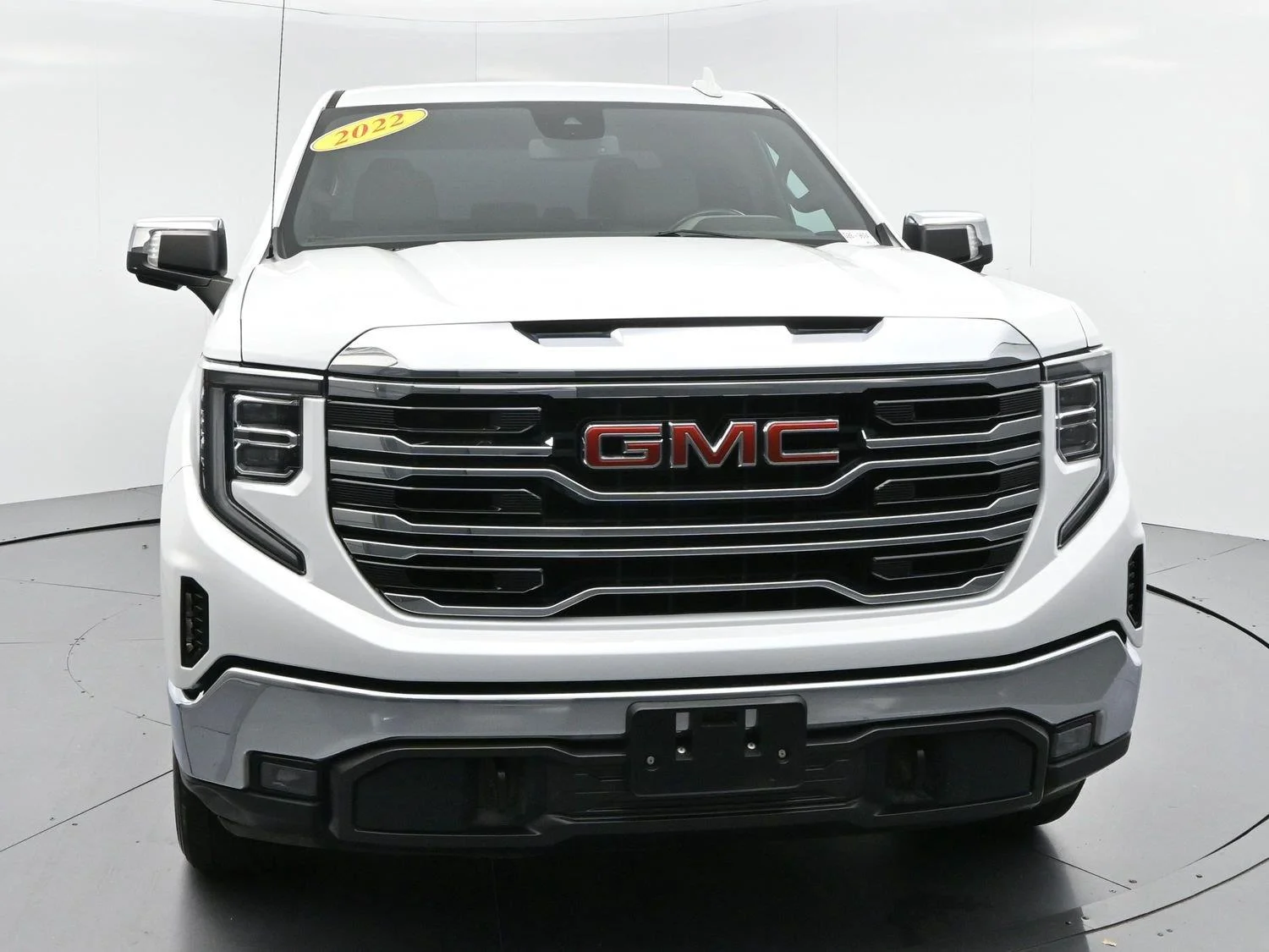 Used 2022 Summit White GMC SLT image 2