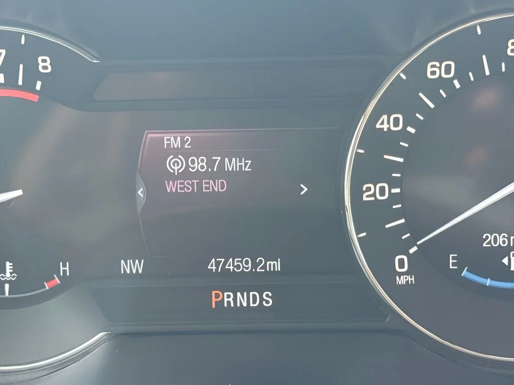 Used 2015  Lincoln Base image 13