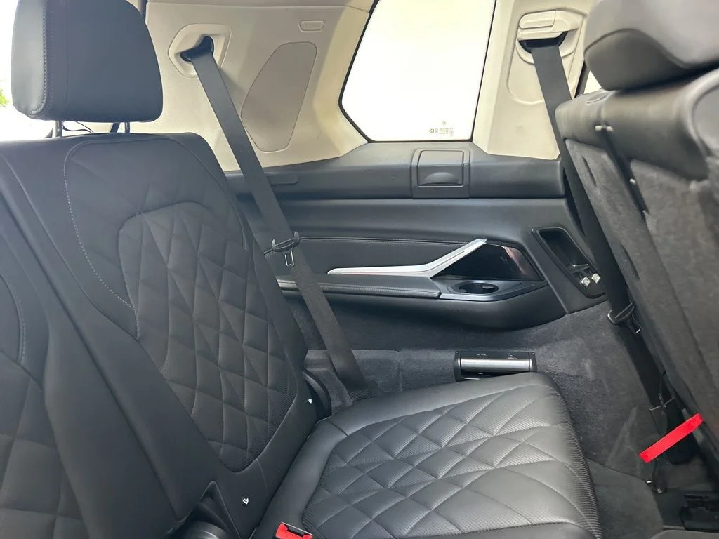 Used 2024 Black BMW xDrive40i image 45