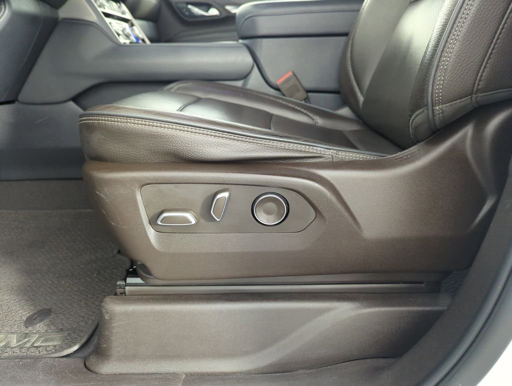 Used 2023 White GMC Denali image 12