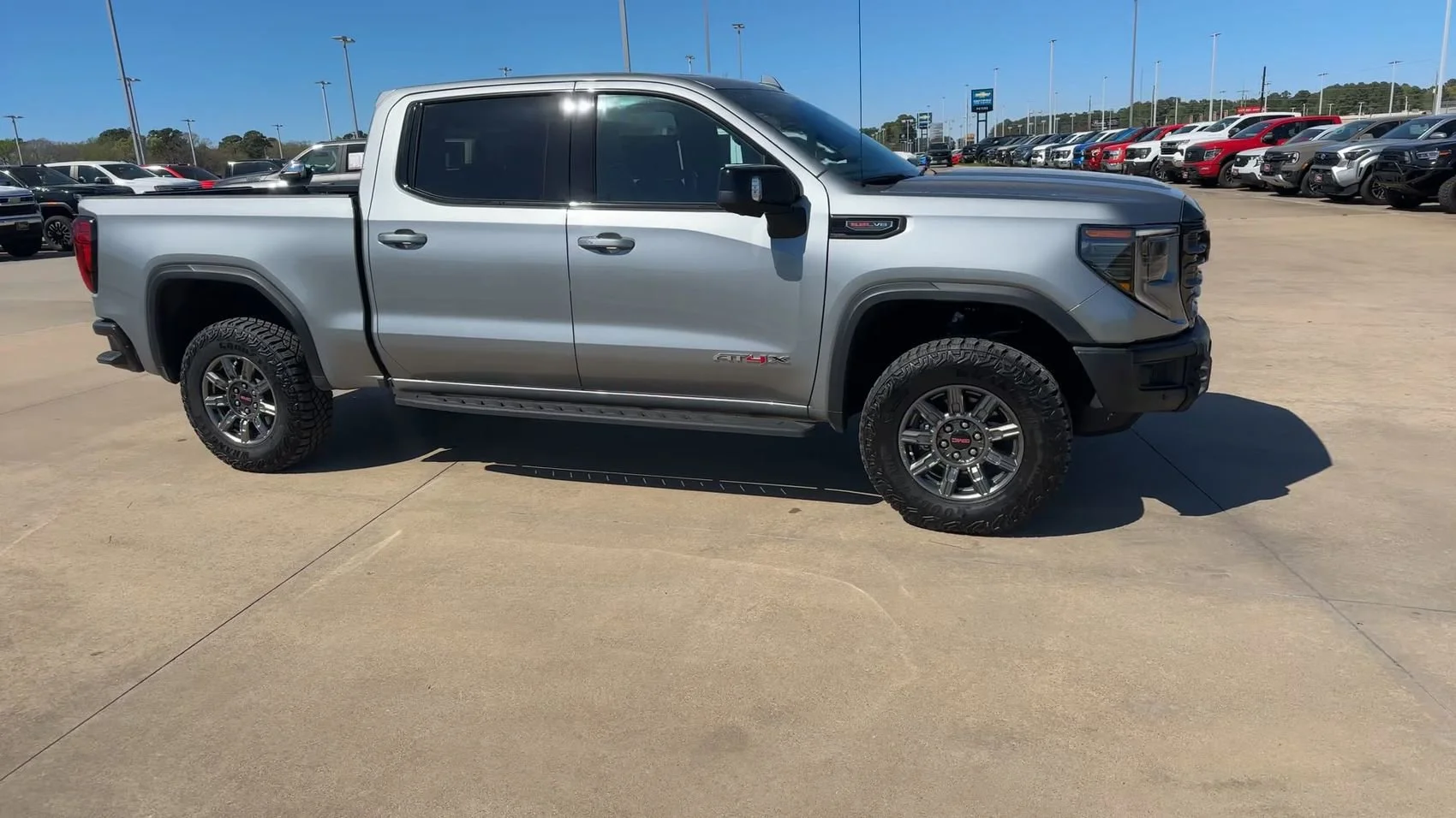 Used 2025 Sterling Metallic GMC AT4X image 9