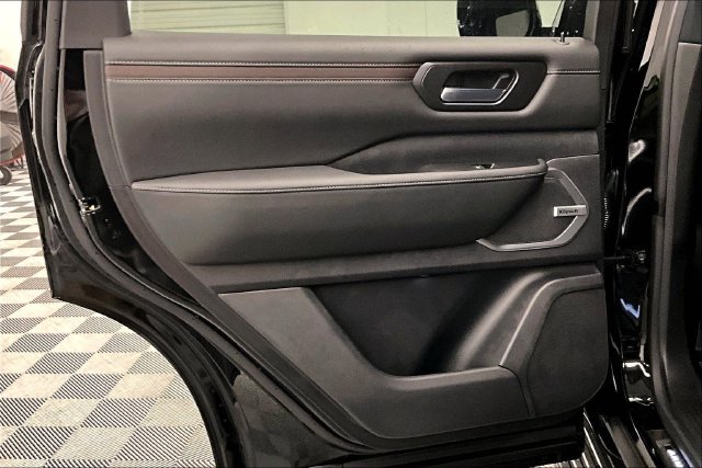 New 2026 Super Black Nissan Platinum image 33