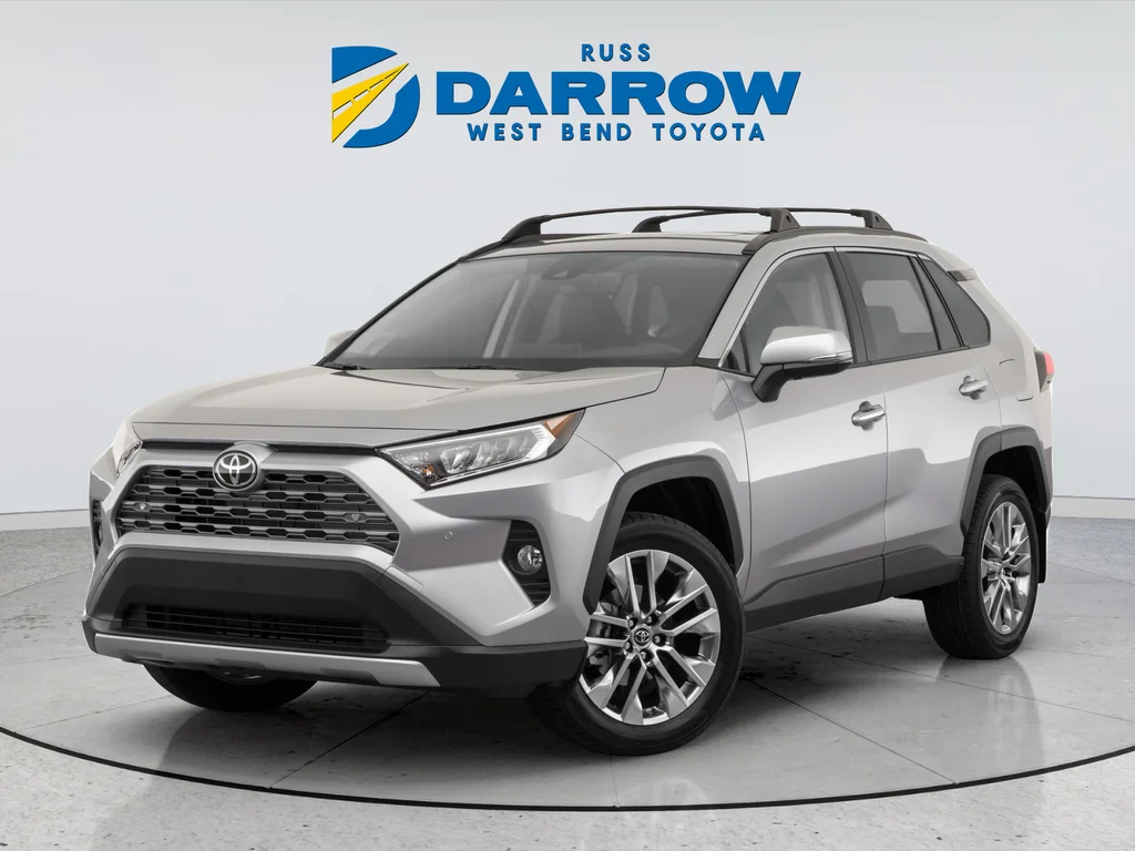 Used 2020 Silver Toyota XLE image 4