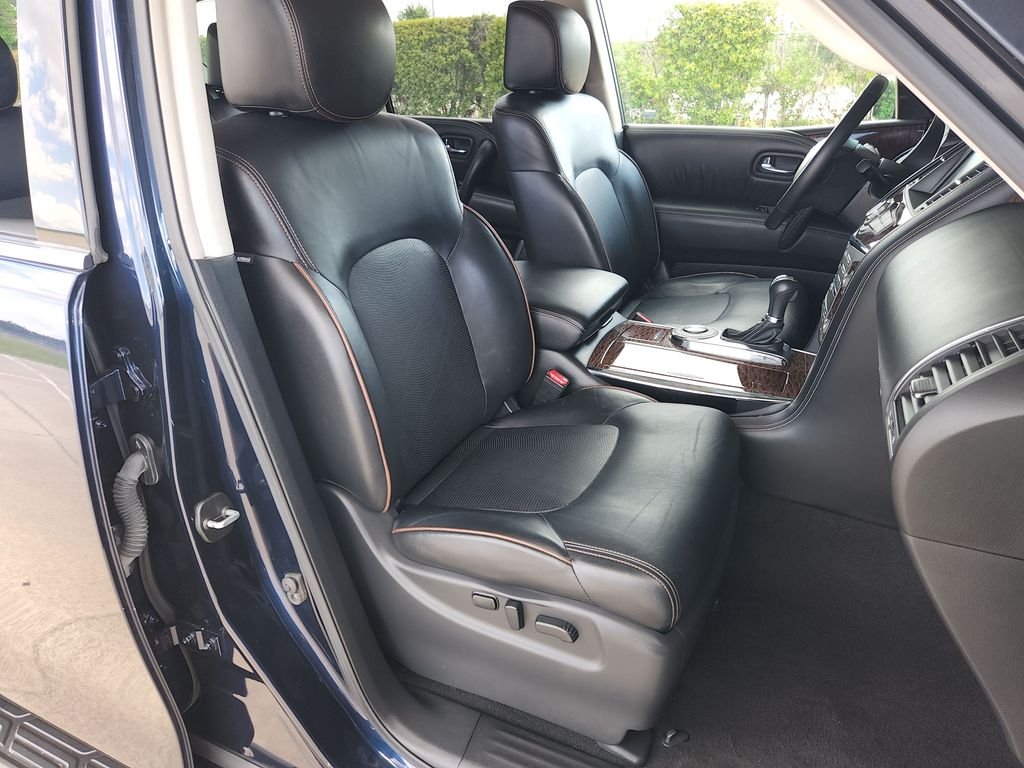 Used 2018 Blue Nissan Platinum image 16