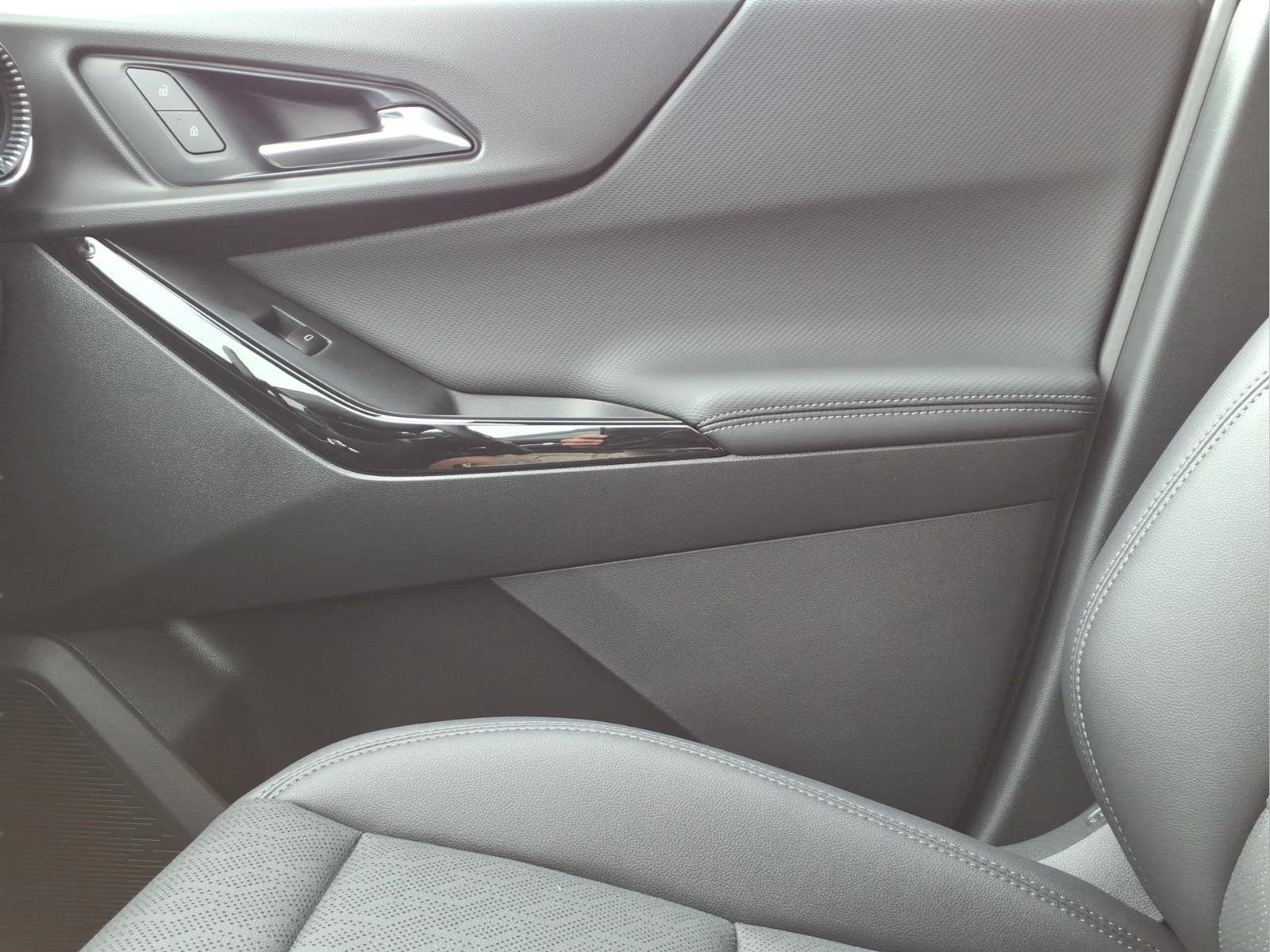 New 2026 Mosaic Black Metallic Chevrolet LT image 23
