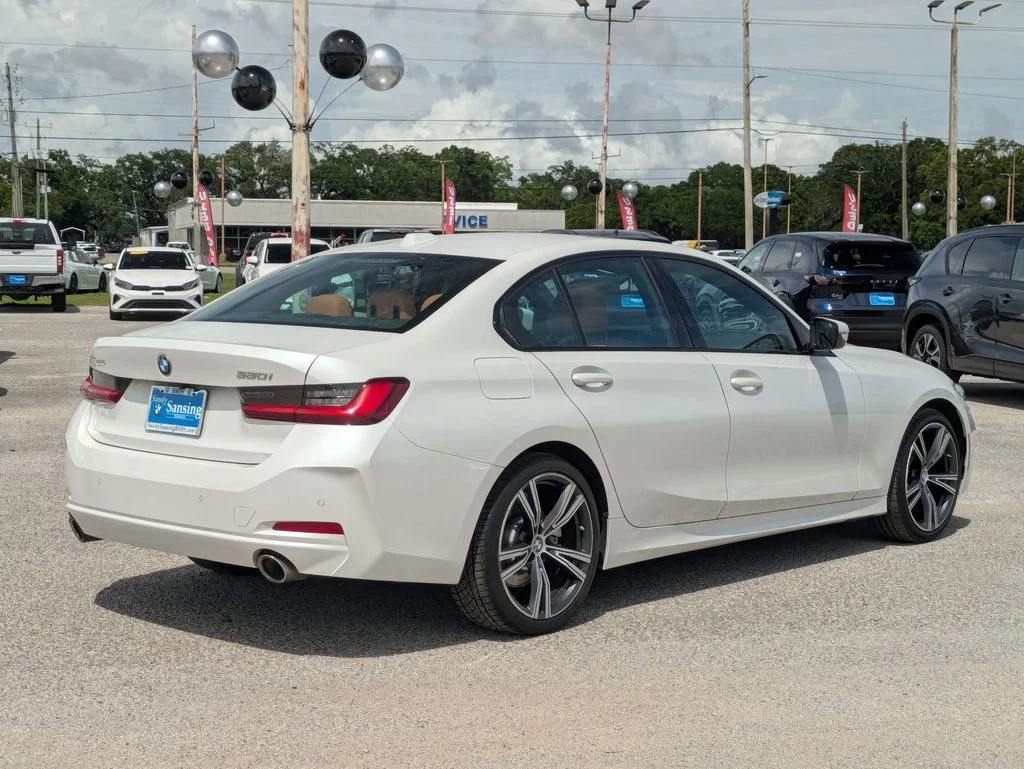 Used 2023 White BMW 330i image 5