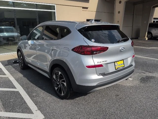 Used 2019 Silver Hyundai Sport image 5