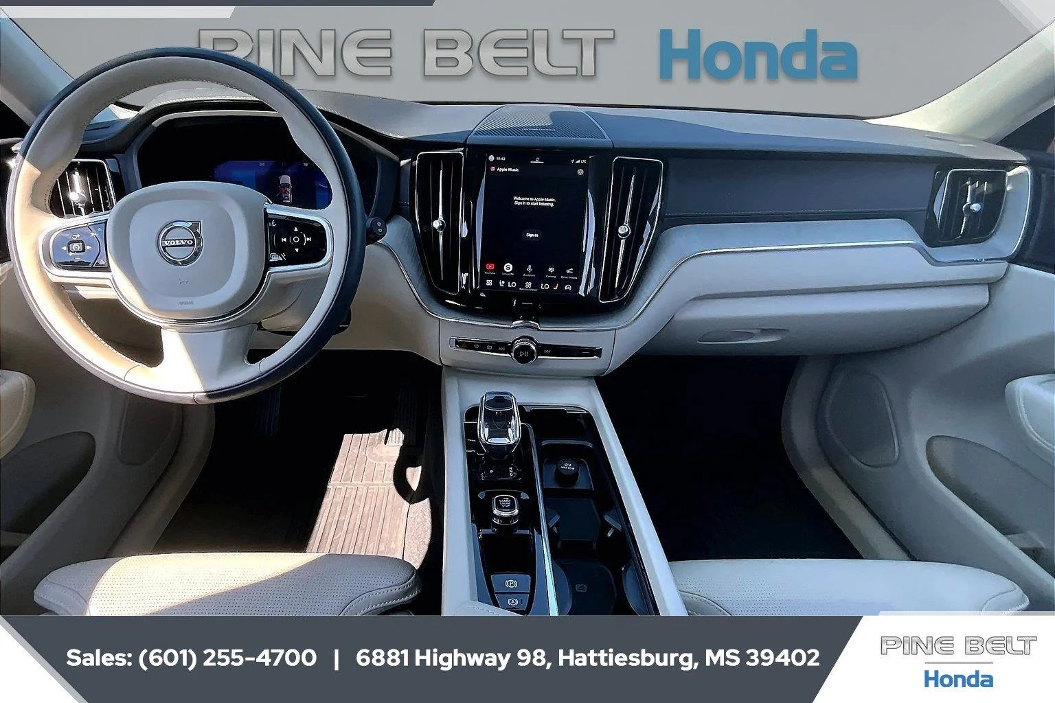 Used 2025 Onyx Black Metallic Volvo Ultra image 13