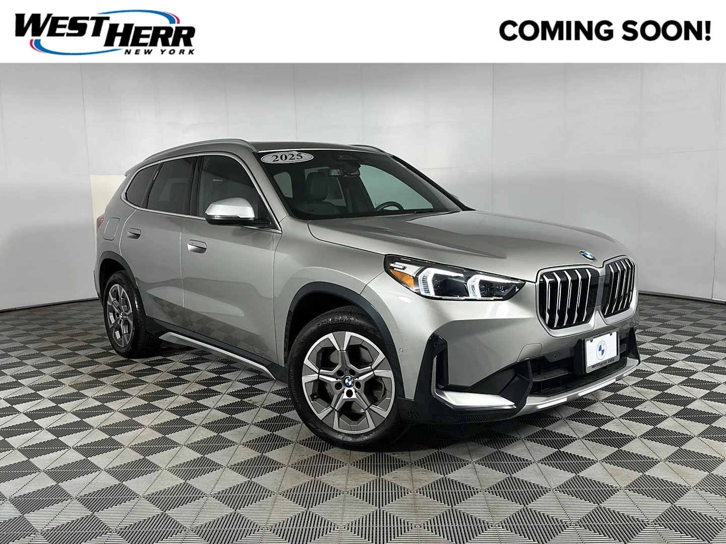 Used 2024 Space Silver Metallic BMW xDrive28i image 1