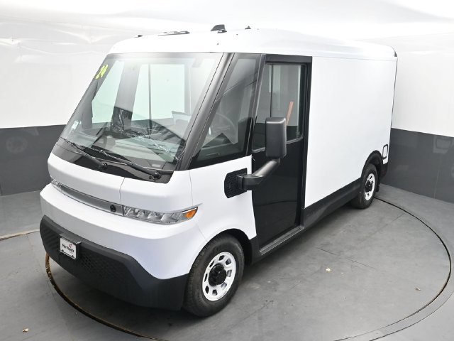 Used 2024 White BrightDrop  image 26