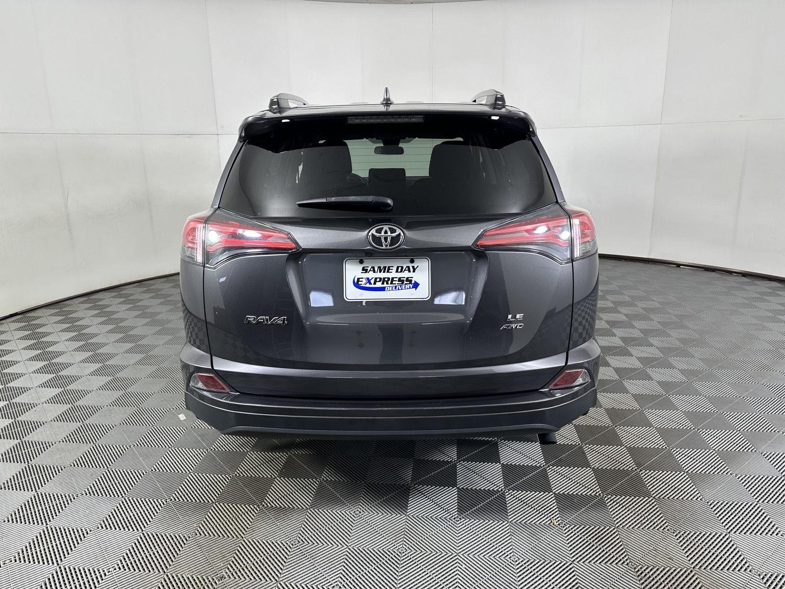 Used 2018 Magnetic Gray Metallic Toyota LE image 14