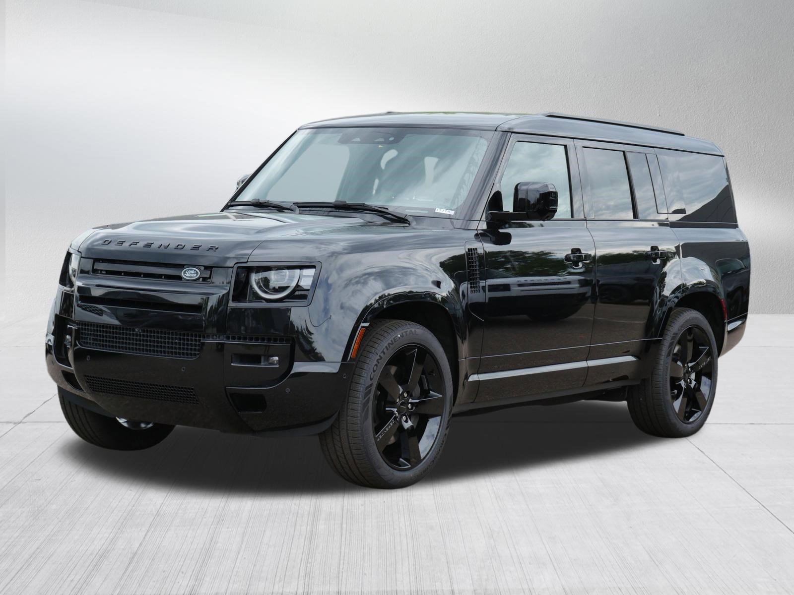 2026 Land Rover Defender 130 X-Dynamic SE P400's photo