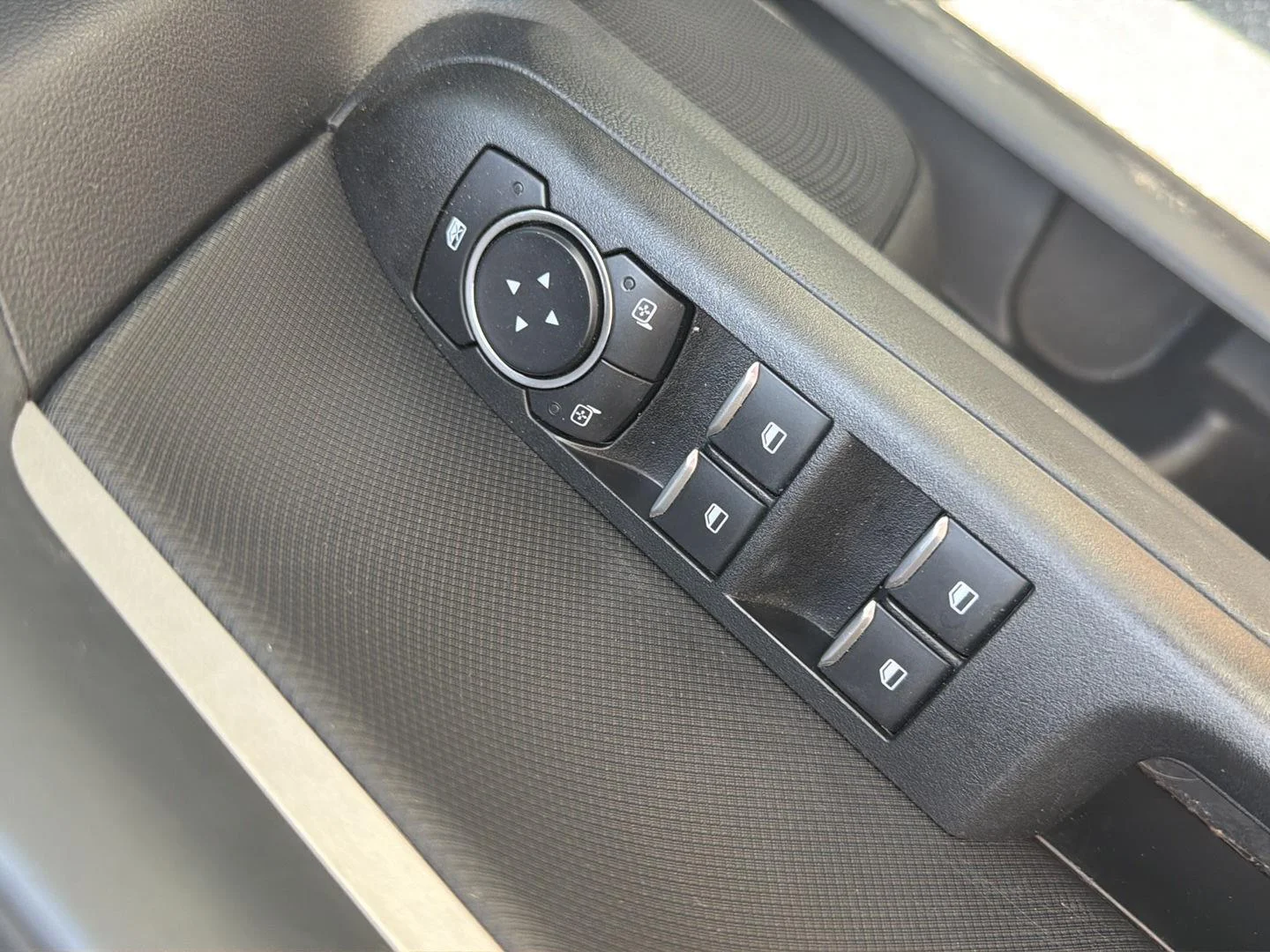 Used 2024 Cactus Gray Ford Big Bend image 16