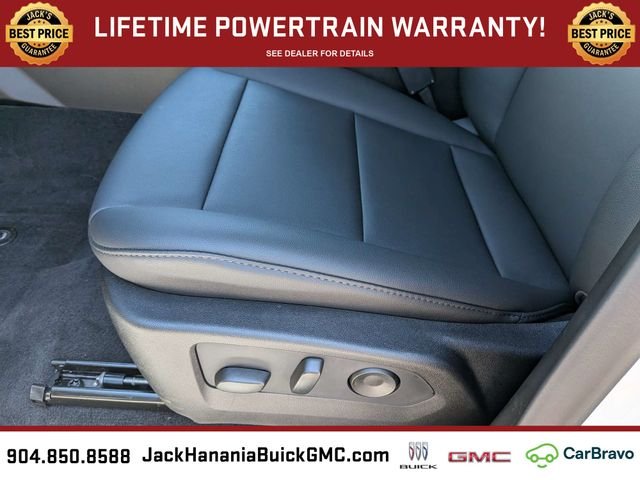 Used 2025 White Chevrolet Trail Boss image 22